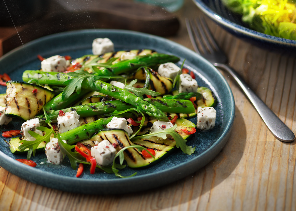 Gegrilde asperges en courgette