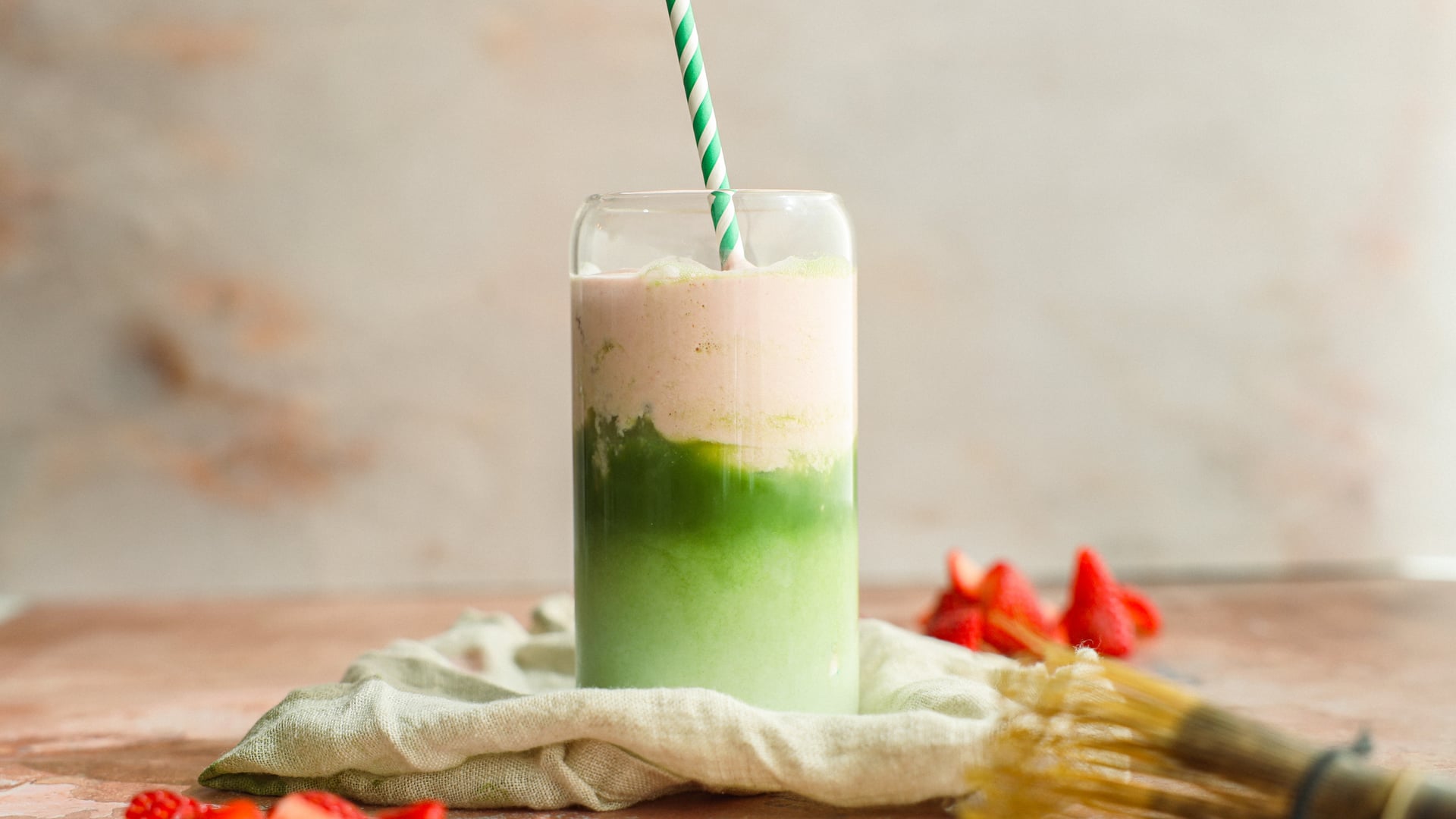 Geef jouw matcha latte een zomerse twist