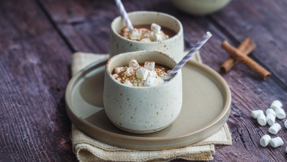 chocolademelk met marshmallows